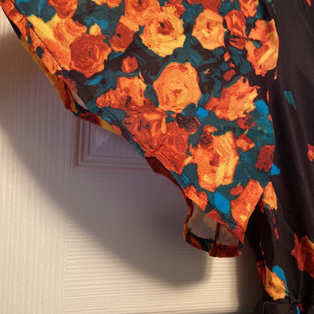 Brand New BloomChic Floral Wrap Dress… size 10 - Picture 3 of 6
